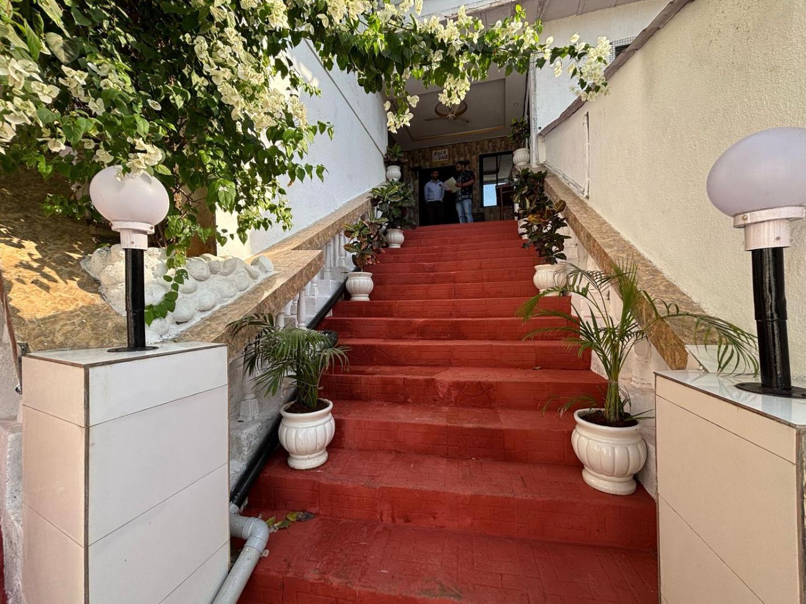 Rockdale Hotel & Resort Mira-Bhayandar Dış mekan fotoğraf
